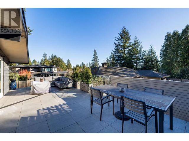3735 Riviere Place, House detached with 6 bedrooms, 4 bathrooms and 6 parking in North Vancouver BC | Image 10