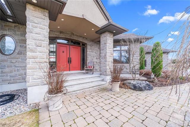 6980 Mansfield Road, House detached with 4 bedrooms, 4 bathrooms and 10 parking in Ottawa ON | Image 3