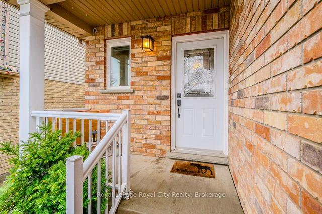 73 Fleming Rd, House attached with 3 bedrooms, 3 bathrooms and 3 parking in Guelph ON | Image 36