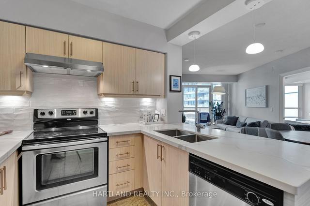 2007 - 15 Legion Rd S, Condo with 2 bedrooms, 2 bathrooms and 1 parking in Toronto ON | Image 19