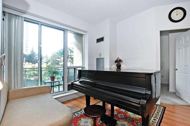 102 - 3 Pemberton Ave, Condo with 2 bedrooms, 2 bathrooms and 1 parking in Toronto ON | Image 23