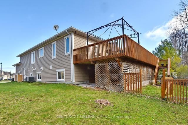 18 Blue Jay Pl, House detached with 2 bedrooms, 4 bathrooms and 6 parking in Wasaga Beach ON | Image 32
