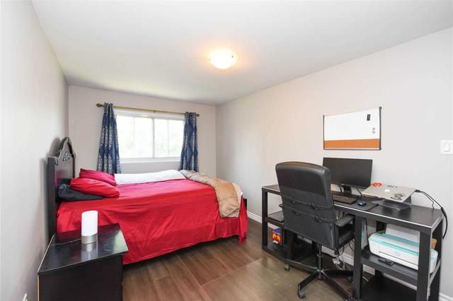 24 Franklin Crt, Townhouse with 3 bedrooms, 2 bathrooms and 2 parking in Brampton ON | Image 14
