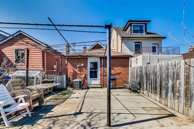 445 Westmount Ave, House detached with 2 bedrooms, 2 bathrooms and 1 parking in Toronto ON | Image 30