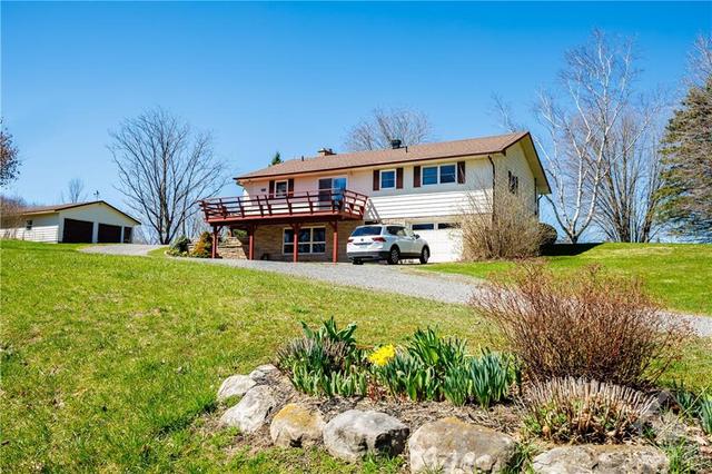 420 Hartsgravel Road, House detached with 3 bedrooms, 3 bathrooms and 10 parking in Rideau Lakes ON | Image 24