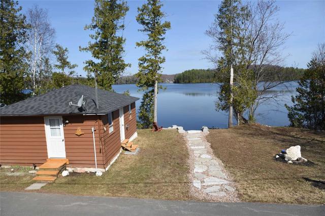 27203 Highway 28 S, House detached with 1 bedrooms, 1 bathrooms and 10 parking in Highlands East ON | Image 16