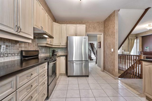 2132 Pinevalley Cres, House attached with 3 bedrooms, 3 bathrooms and 4 parking in Oakville ON | Image 36