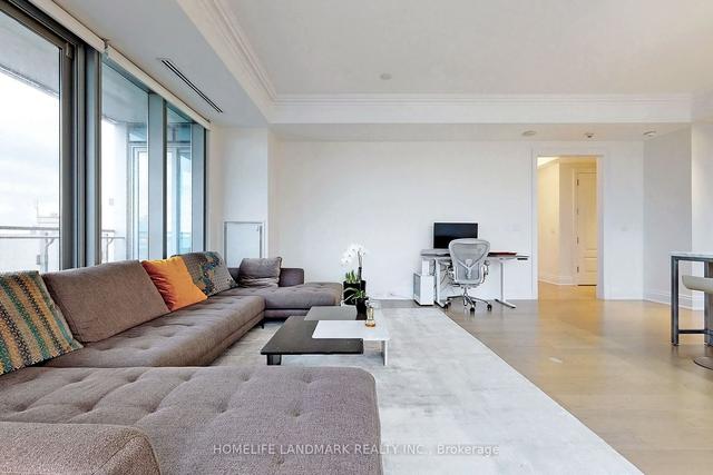 1401 - 55 Scollard St, Condo with 2 bedrooms, 3 bathrooms and 1 parking in Toronto ON | Image 23