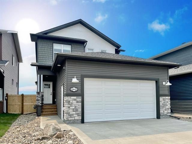 10645 134a Avenue, House detached with 3 bedrooms, 2 bathrooms and 4 parking in Grande Prairie AB | Image 1
