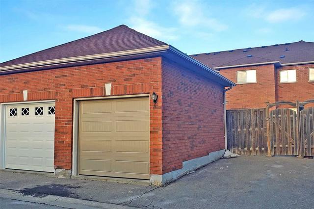 486 The Bridle Walk, House attached with 3 bedrooms, 4 bathrooms and 2 parking in Markham ON | Image 32