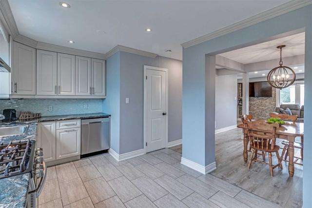 863 Southridge St, House semidetached with 3 bedrooms, 2 bathrooms and 3 parking in Oshawa ON | Image 11