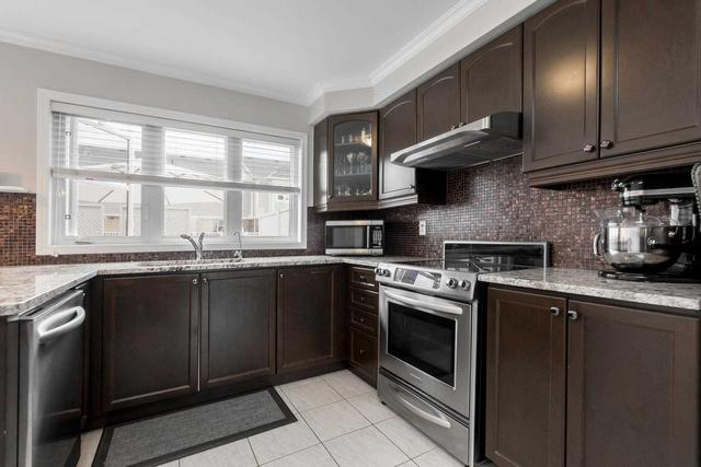 563 Gervais Terr, House attached with 2 bedrooms, 3 bathrooms and 3 parking in Milton ON | Image 15