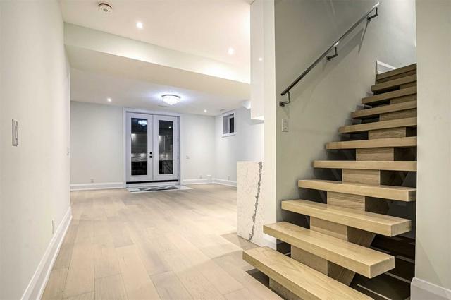 21 Nineteenth St, House detached with 4 bedrooms, 5 bathrooms and 3 parking in Toronto ON | Image 28