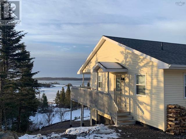 35 Captains Lane, House detached with 4 bedrooms, 2 bathrooms and null parking in Cape Breton NS | Image 2