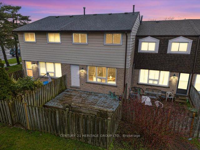 14 - 21 Courtland Ave, Townhouse with 3 bedrooms, 2 bathrooms and 1 parking in Hamilton ON | Image 30