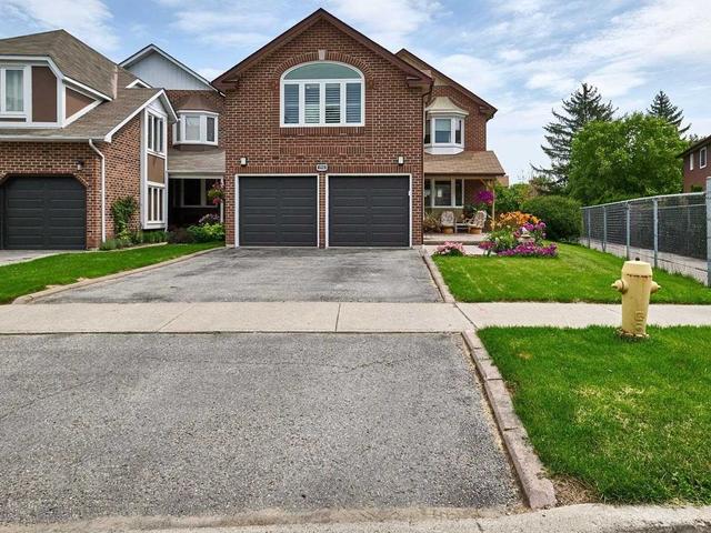 1912 Brookshire Sq, House detached with 3 bedrooms, 4 bathrooms and 4 parking in Pickering ON | Card Image