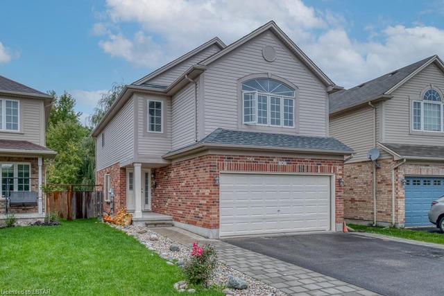806 Sprucewood Drive, House detached with 3 bedrooms, 2 bathrooms and 4 parking in London ON | Image 2