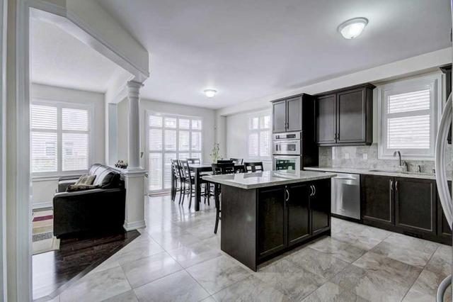 19 Idaho Rd, House detached with 4 bedrooms, 5 bathrooms and 2 parking in Brampton ON | Image 6