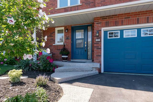 50 Dawson Cres, House attached with 3 bedrooms, 3 bathrooms and 3 parking in Milton ON | Image 23
