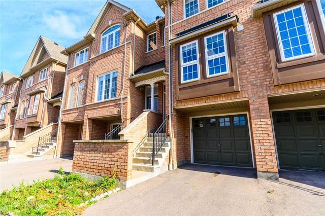 44 - 50 Strathaven Dr, Townhouse with 3 bedrooms, 3 bathrooms and 1 parking in Mississauga ON | Image 2