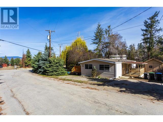 1a - 4075 Mcclain Road, House other with 3 bedrooms, 2 bathrooms and 4 parking in Kelowna BC | Image 2