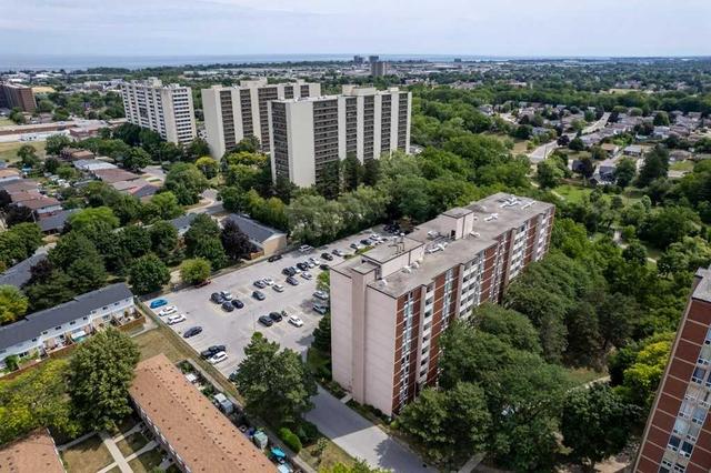 506 - 75 Glenburn Crt, Condo with 2 bedrooms, 1 bathrooms and 1 parking in Hamilton ON | Image 31