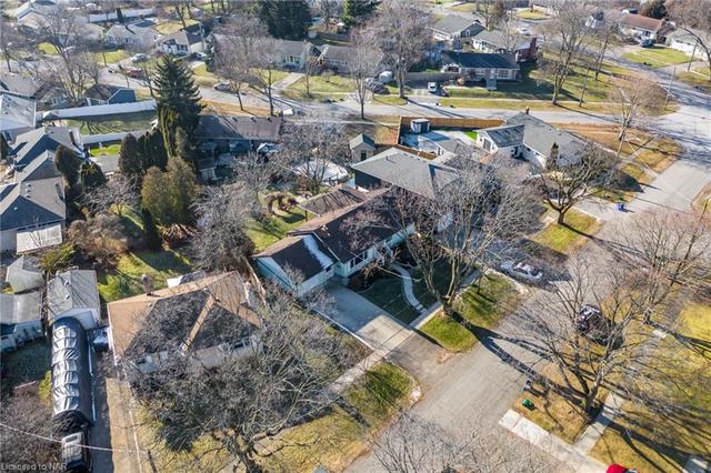 6 Edgewood Road, House detached with 4 bedrooms, 2 bathrooms and 7 parking in St. Catharines ON | Image 33