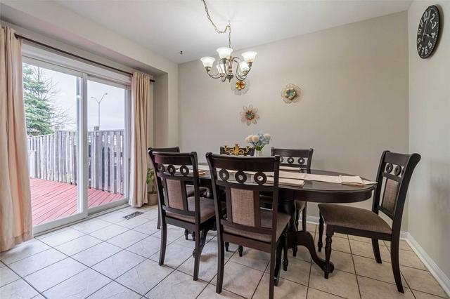 74 Weather Vane Lane, House semidetached with 3 bedrooms, 3 bathrooms and 3 parking in Brampton ON | Image 8