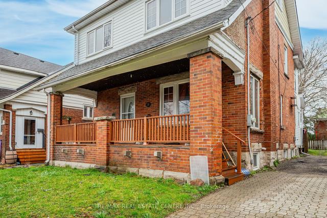 31 Louisa St, House detached with 5 bedrooms, 1 bathrooms and 3 parking in Kitchener ON | Image 23