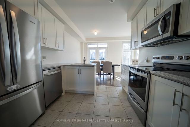 3036 Islington Ave, House attached with 3 bedrooms, 3 bathrooms and 2 parking in Toronto ON | Image 2
