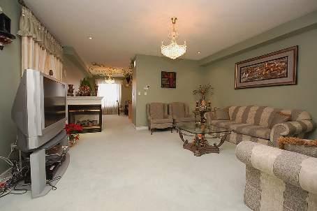 81 Seahorse Ave, House semidetached with 4 bedrooms, 3 bathrooms and 3 parking in Brampton ON | Image 3