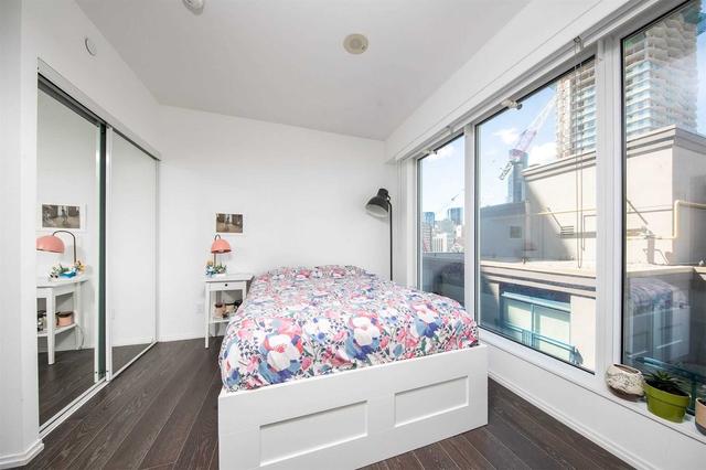 1110 - 68 Shuter St, Condo with 2 bedrooms, 2 bathrooms and 1 parking in Toronto ON | Image 7