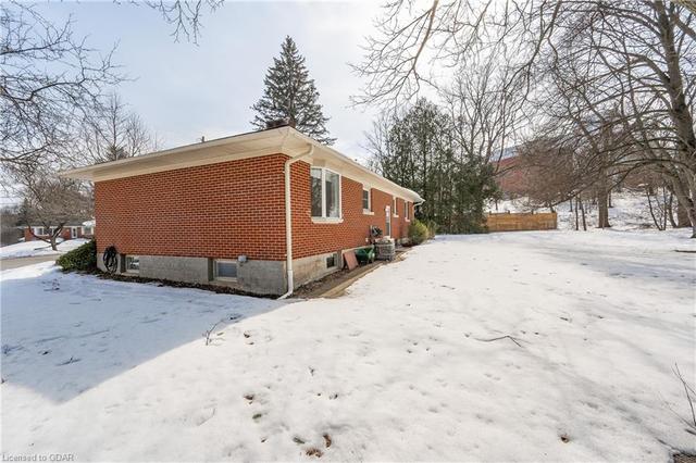 22 Glenhill Place, House detached with 3 bedrooms, 1 bathrooms and null parking in Guelph ON | Image 31