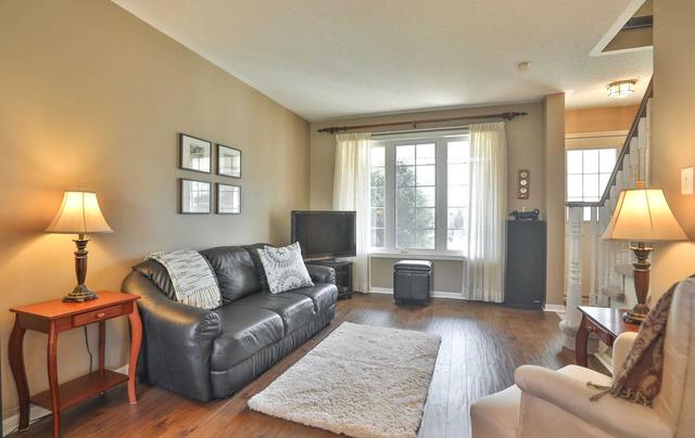 1521 Swann Cres, House detached with 3 bedrooms, 2 bathrooms and 2 parking in Milton ON | Image 25