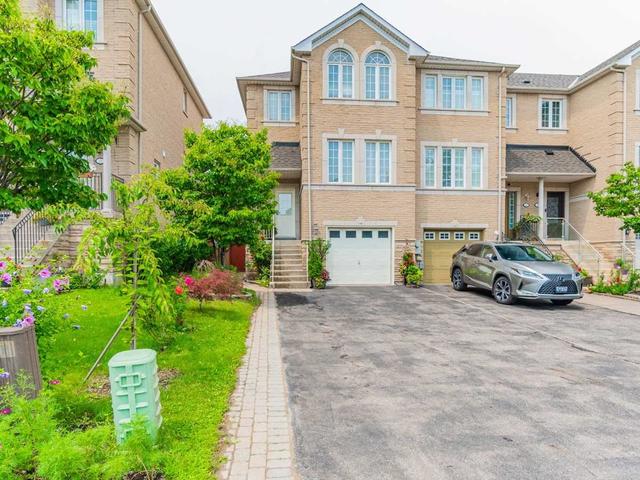 29 Andrika Crt, House attached with 3 bedrooms, 3 bathrooms and 5 parking in Mississauga ON | Image 12