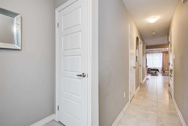69 Hawkins Dr, Townhouse with 3 bedrooms, 3 bathrooms and 2 parking in Guelph ON | Image 21