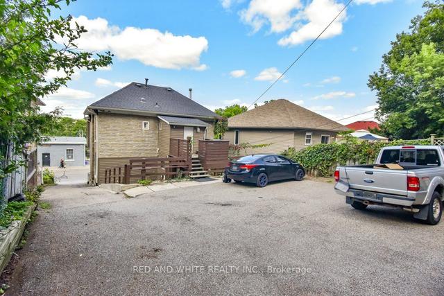 100 Queen St W, House detached with 4 bedrooms, 2 bathrooms and 3 parking in Cambridge ON | Image 28