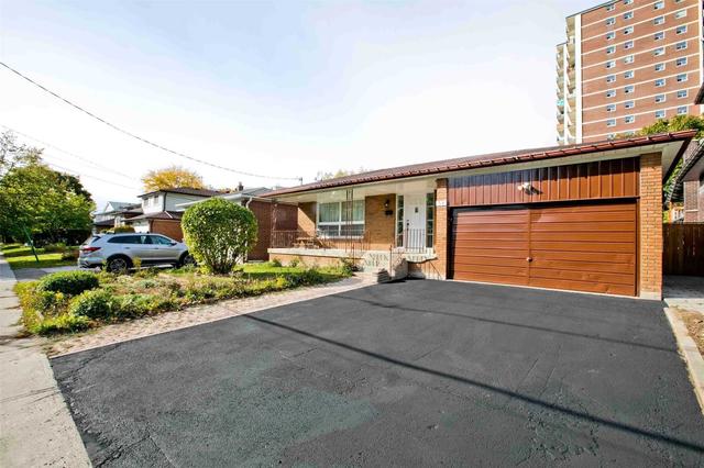 54 Jade St, House detached with 3 bedrooms, 2 bathrooms and 4 parking in Toronto ON | Image 12