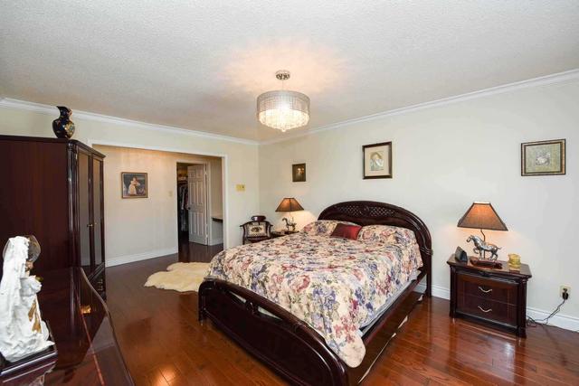4470 Marshdale Crt, House detached with 4 bedrooms, 3 bathrooms and 6 parking in Mississauga ON | Image 10