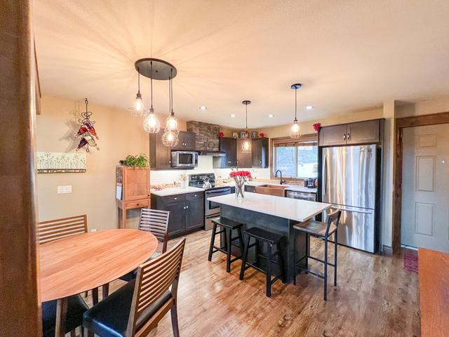 43 - 4868 Riverview Drive, House detached with 2 bedrooms, 2 bathrooms and 6 parking in East Kootenay G BC | Image 14