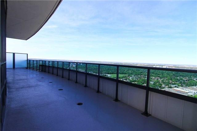 Ph101 - 7171 Yonge St, Condo with 3 bedrooms, 2 bathrooms and 1 parking in Markham ON | Image 18
