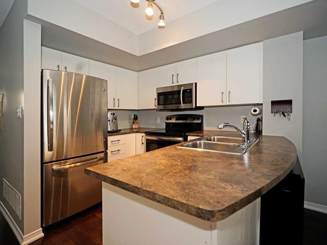 th96 - 208 Niagara St, Townhouse with 2 bedrooms, 2 bathrooms and 1 parking in Toronto ON | Image 6