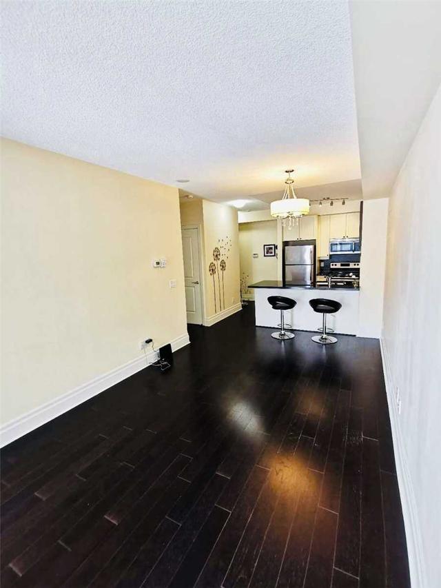401 - 111 Upper Duke Cres, Condo with 1 bedrooms, 1 bathrooms and 1 parking in Markham ON | Image 6