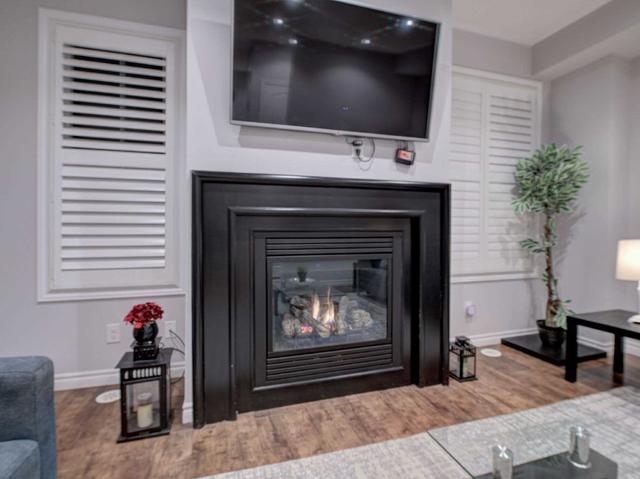 42 Soccavo Cres, Townhouse with 4 bedrooms, 4 bathrooms and 2 parking in Brampton ON | Image 38