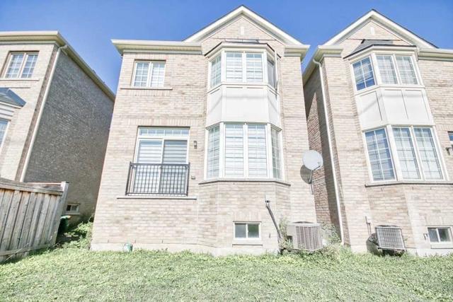 62 Borrelli Dr, House attached with 4 bedrooms, 3 bathrooms and 3 parking in Brampton ON | Image 18