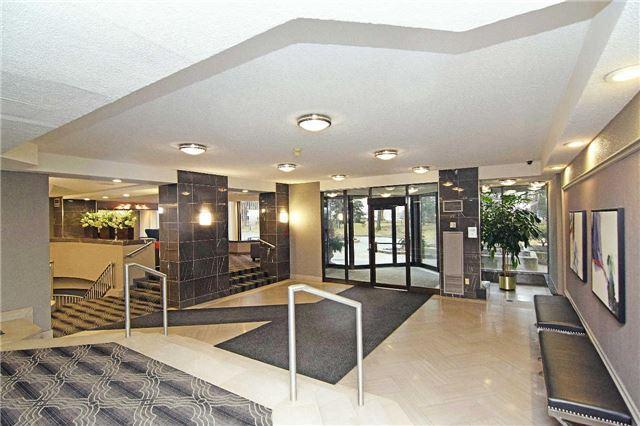 1002 - 8 Lisa St, Condo with 2 bedrooms, 2 bathrooms and 2 parking in Brampton ON | Image 17