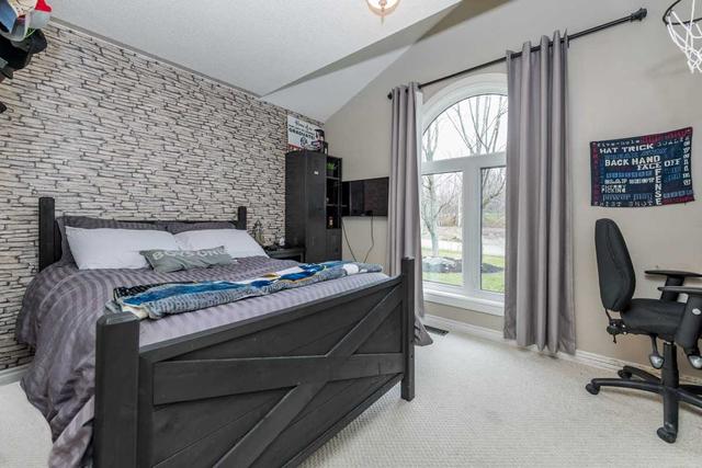 1 Boyd Cres, House detached with 3 bedrooms, 2 bathrooms and 8 parking in Oro Medonte ON | Image 6