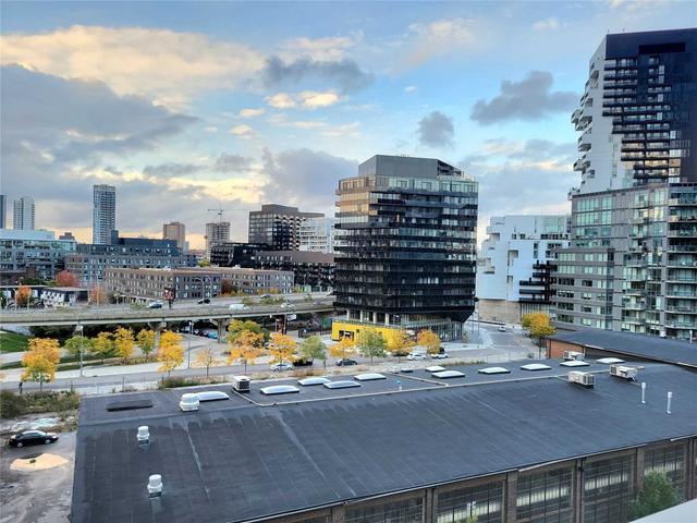 818 - 60 Tannery Rd, Condo with 2 bedrooms, 2 bathrooms and 0 parking in Toronto ON | Card Image
