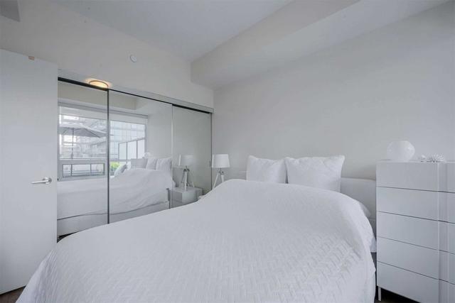 701 - 30 Roehampton Ave, Condo with 1 bedrooms, 1 bathrooms and 0 parking in Toronto ON | Image 26