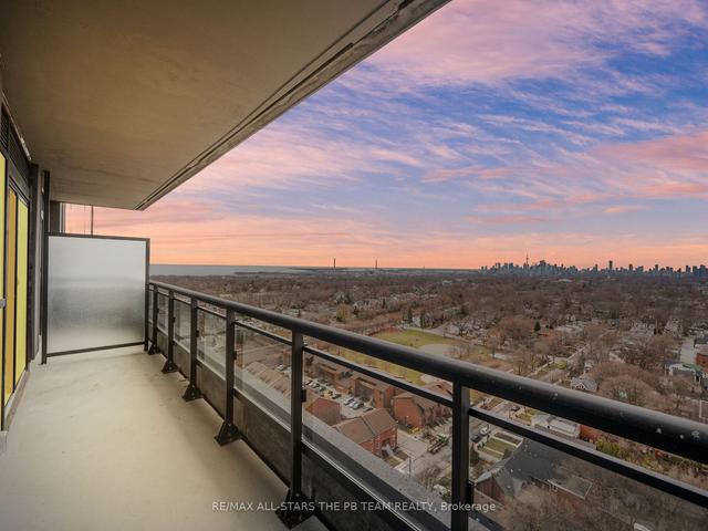 1910 - 286 Main St, Condo with 2 bedrooms, 2 bathrooms and 0 parking in Toronto ON | Image 11